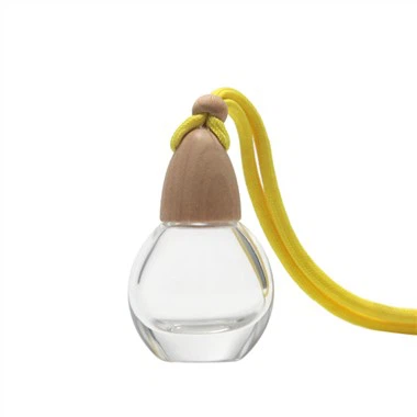 Prazna boca osvježivača automobila