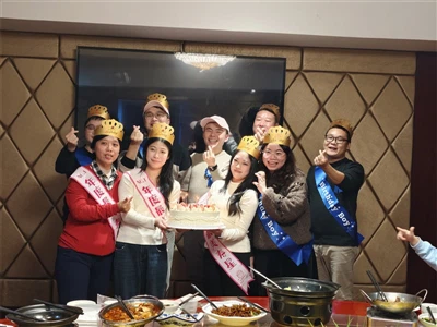 Slavimo naš narod — rođendanska proslava zaposlenih u Tiumsenu